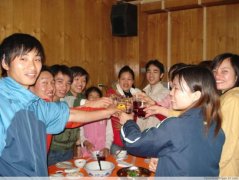 <b>内蒙35岁的陈女士在微博上曝光自己参加同学会后被灌药、多次被蹂躏，成为她</b>